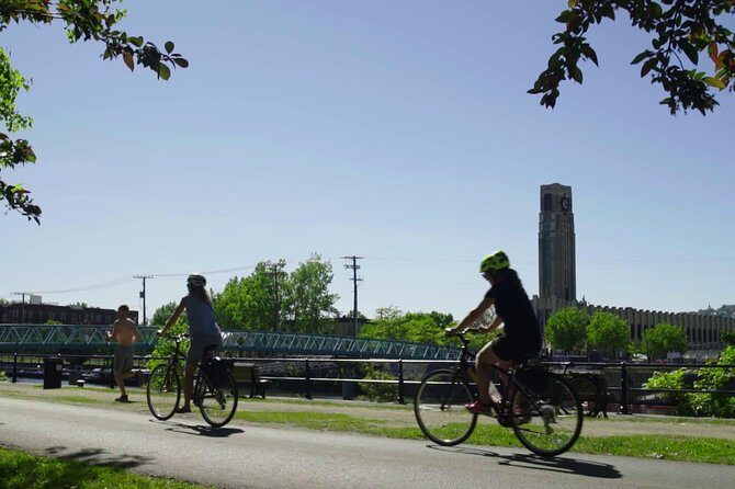 3 Hour Montreal City Bike Tour with Wine or Beer (AM & PM) - Why a 3-Hour Bike-and-Drink Tour Works in Montreal