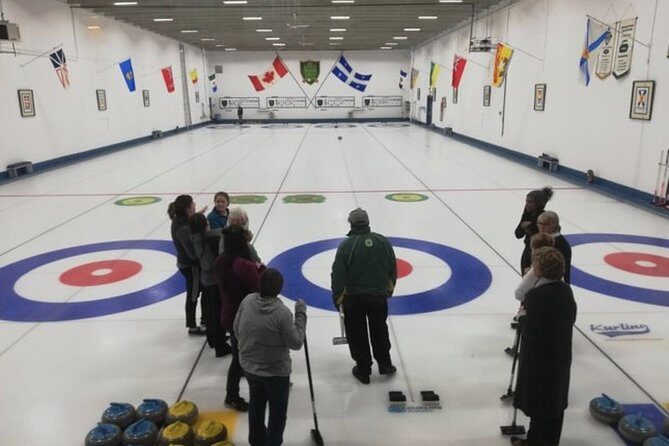 Awesome Curling Experience - Mont-Royal Curling Club: A Real Curling Rink Moment