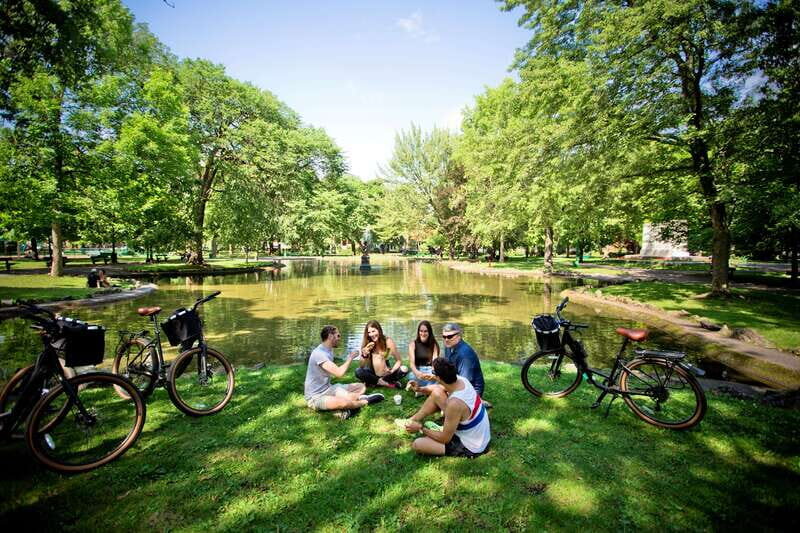 Bike/E-bike tour Plateau,MileEnd, Jean-Talon Market by Fitz - Price and logistics: is $87 good value?