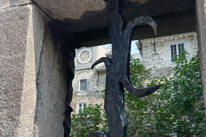 Colonial Secrets of Old Montreal Walking Tour - Quick hits before you go
