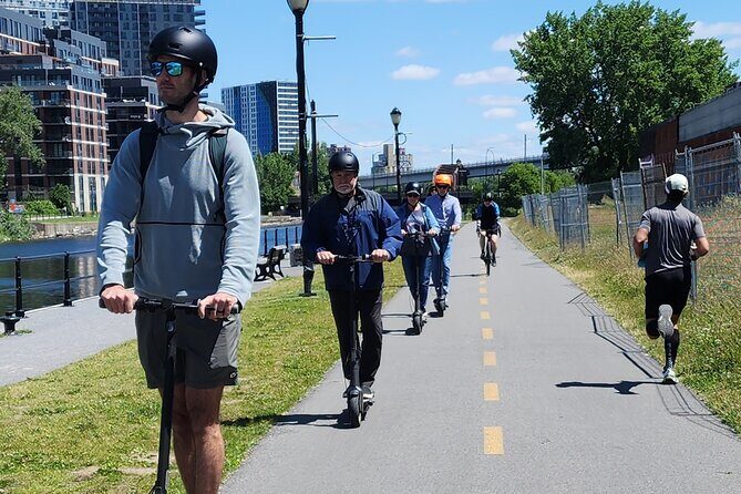 Experience Old Montreal on e-scooters with a local comedian - Safety and group pace: how Goofy keeps the ride smooth