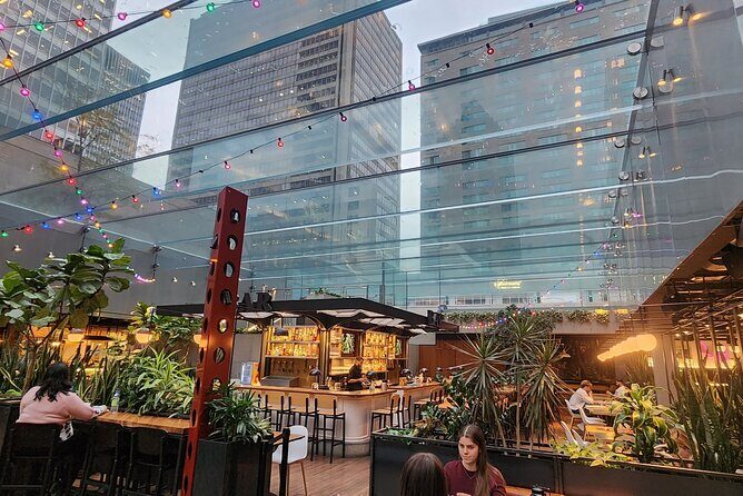 Explore the Underground City with a local comedian - Meeting at Square-Victoria and Getting Oriented Fast