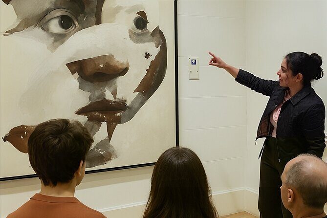 Guided Art Gallery Tour in Montreal - A 2-hour private gallery walk that keeps you moving