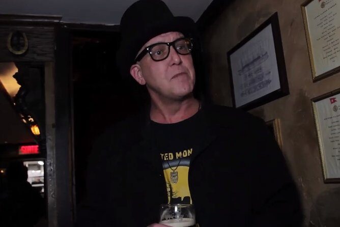 Haunted Montreal Pub Crawl - Ghost Stories and Pints, Without a Big Walking Plan