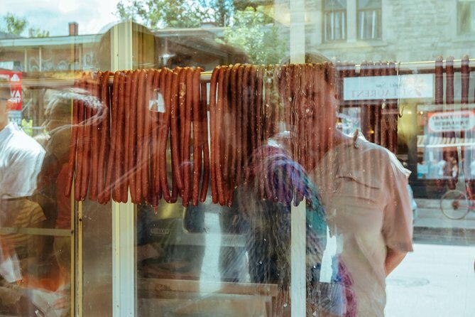 Jewish Neighborhood Food Tour - Plateau Mont-Royal Third: Smoked Meat, a Jewish Bakery, and Landmark Stops