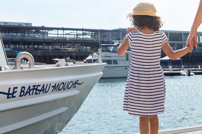 Le Bateau-Mouche Sightseeing Cruise in Montreal - A Montreal water-view intro that beats rushing on foot