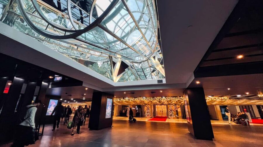 Montreal: 2-Hour Private Complete Hidden City Experience - RÉSO 101: History, Purpose, and How It Became Part of Montreal Rhythm