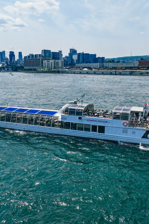 Montreal: Bateau-Mouche Cruise with A La Carte Dinner Option - Music Onboard: Jazz, Trio Performances, and a Relaxed Pace