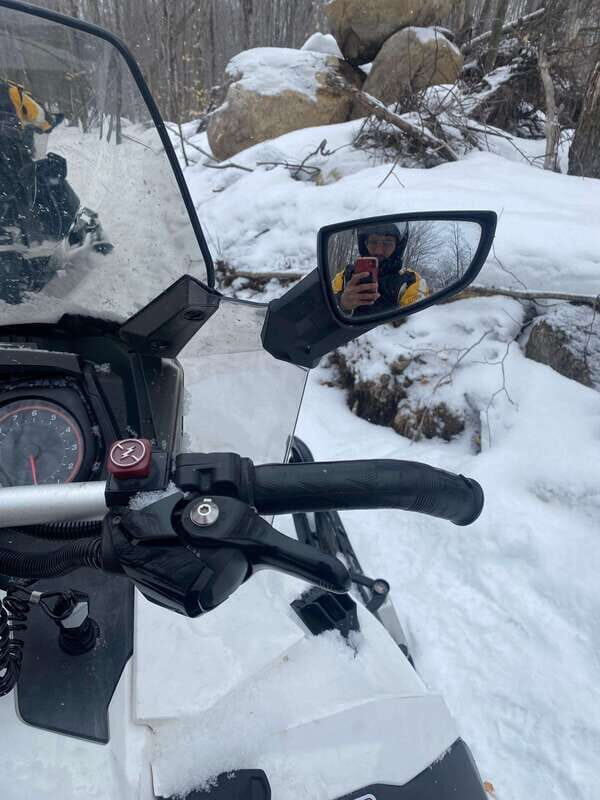 Montreal: Canadian Forest Guided Tour by Snowmobile - Getting Out of Downtown: The Drive to Saint-Hippolyte