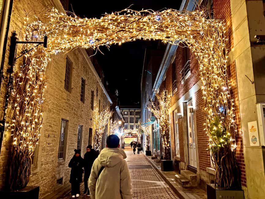Montreal: Christmas Lights Private Walking Tour - Underground Montreal and Downtown in Two Hours