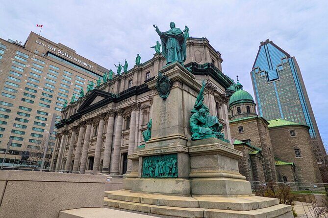 Montréal Downtown and Underground City Private Walking Tour - Prominent Guides, Real Q&A: What You Get From a Small Private Group