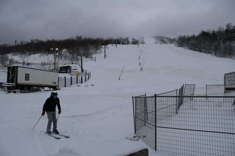 Montreal: Guided Skiing in Quebec Forests - Lessons that match your pace: what good coaching looks like on snow