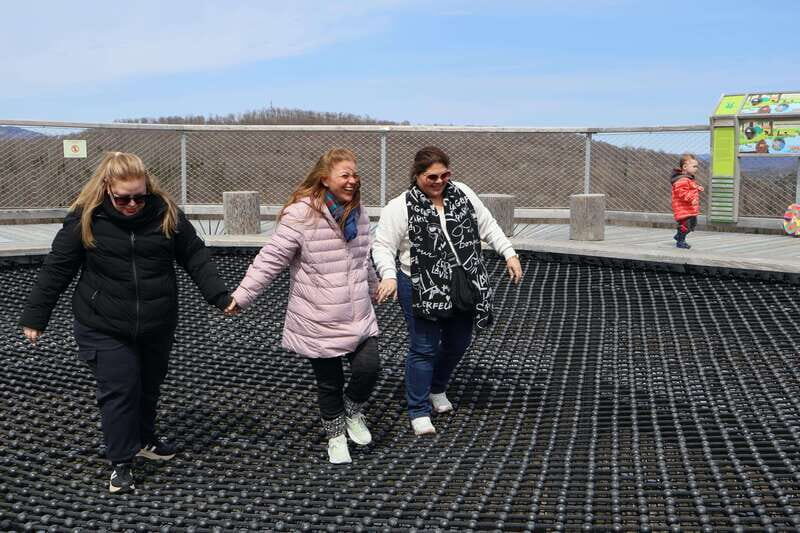 Montreal: Guided tour of the Laurentides Mont Tremblant - The pedestrian village: lake time, cafés, and walking without pressure