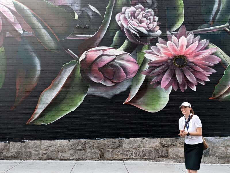 Montreal: Guided Walking Tour of Montreal's Murals - St-Laurent Boulevard murals and the detour-friendly “open-air museum” feel
