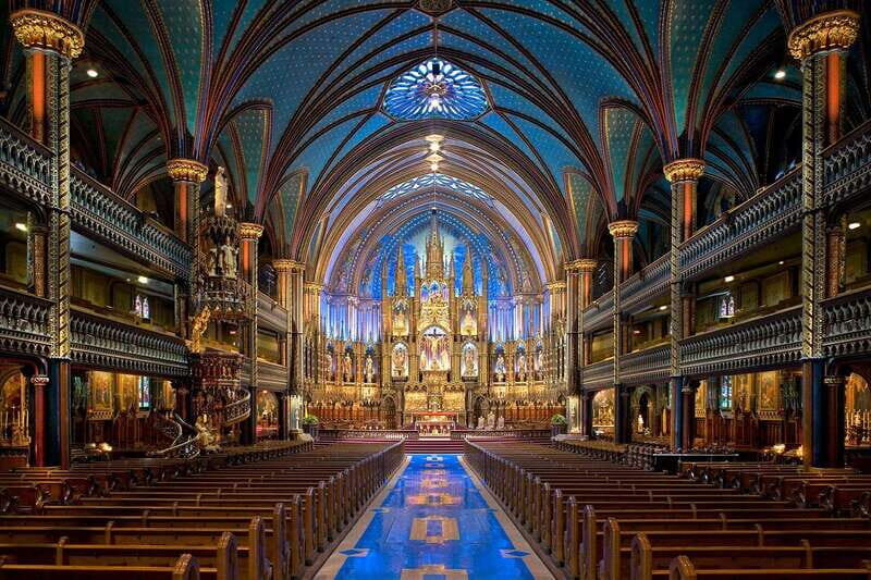 Montreal: Half-day Guided City Tour - Pickup point, coach time, and how the day moves