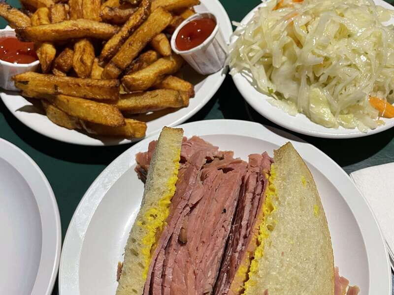 Montréal: Mile End Foodie Tour with Tasting - Value at $79: Is It Worth It for a 3-Hour Food Crawl?