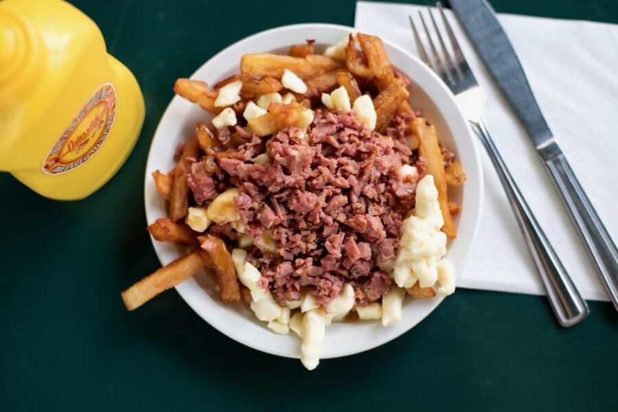 Montreal: Mile-End Foodie Walking Tour with 7 Tastings - Guides, Group Pace, and One Small Logistics Reality