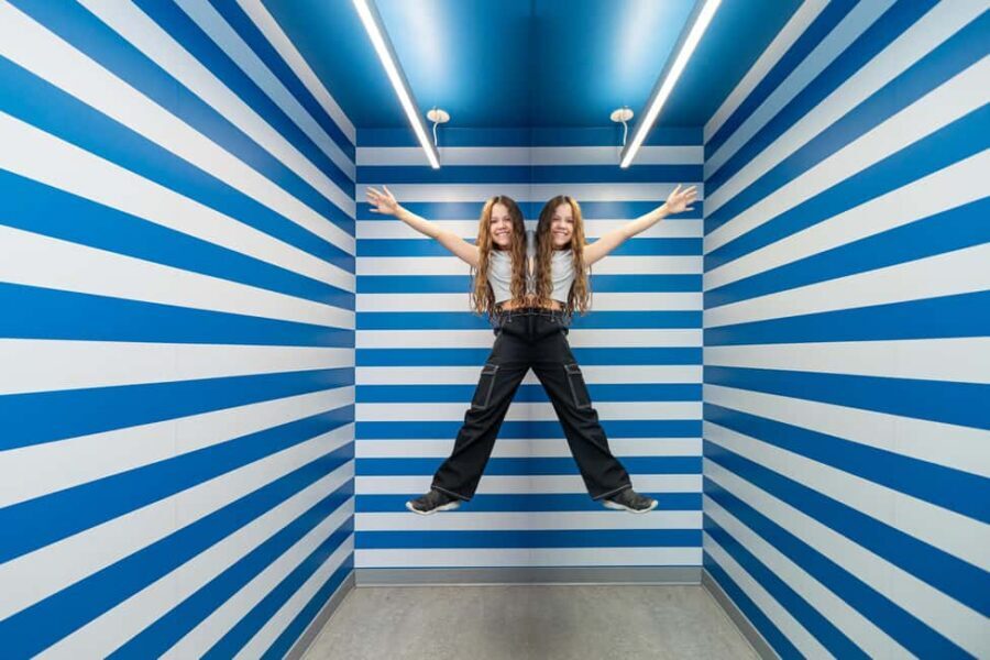 Montreal: Museum of Illusions Entry Ticket - Infinity Tunnel: When Your Brain Can’t Measure Depth