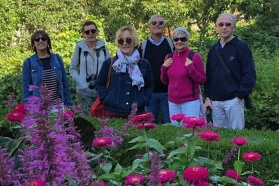 Montreal : Old Montreal Walking Tour With A Guide - Meeting at Le Westin and setting expectations for the 2–3 hours