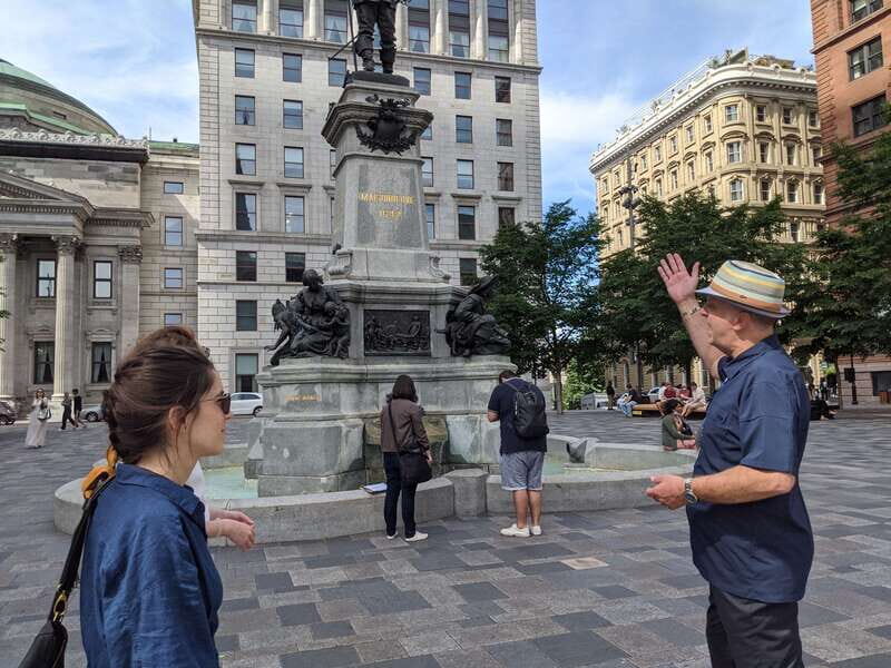 Montreal: Private Customizable Walking Tour of Old Montreal - Courthouses, Château Ramezay, and Bonsecours Market: architecture you can compare