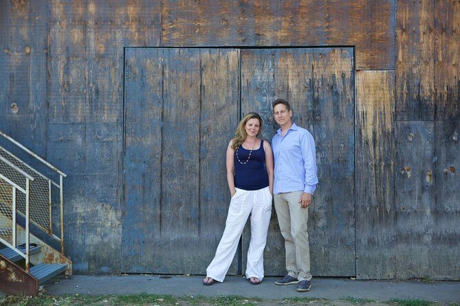 Montreal Private Photo Shoot with Pro Photographer - Old Montreal-style locations and what to expect on the ground