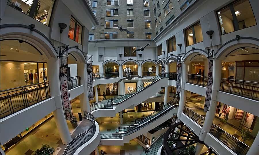 Montreal: Private Walking Tour of Downtown & Underground - Price and Value: $164 Per Group Up to 15