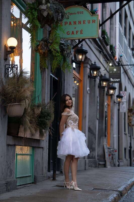 Montreal: Professional Photo Session with Delivery - Price and logistics: what the $65 really covers