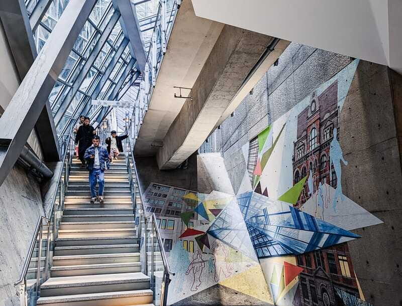 Montreal: RESO Underground City and Downtown Walking Tour - Walking the RESO: what the underground sections teach you (and what to watch for)