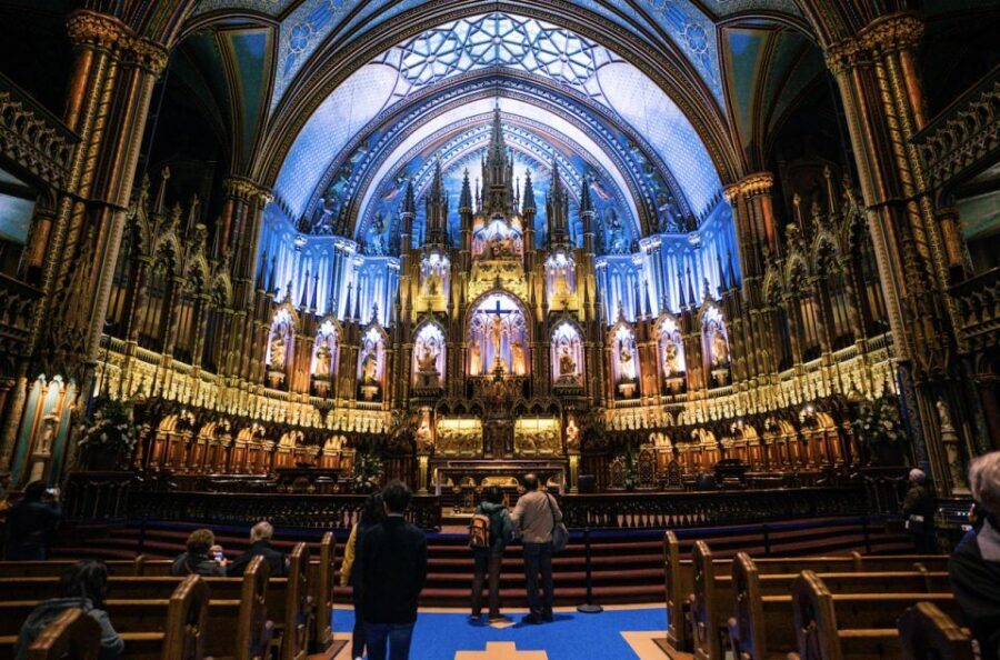 Montreal: Small Group Tour with River Cruise and Notre Dame - Neighborhoods from the van window: a fast way to learn the city