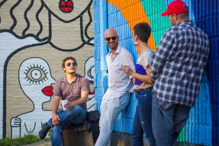 Montreal: Street Art & Mural 2-Hour Guided Walking Tour - Starting at HOTEL10: How the Tour Gets You Into the Plateau Fast