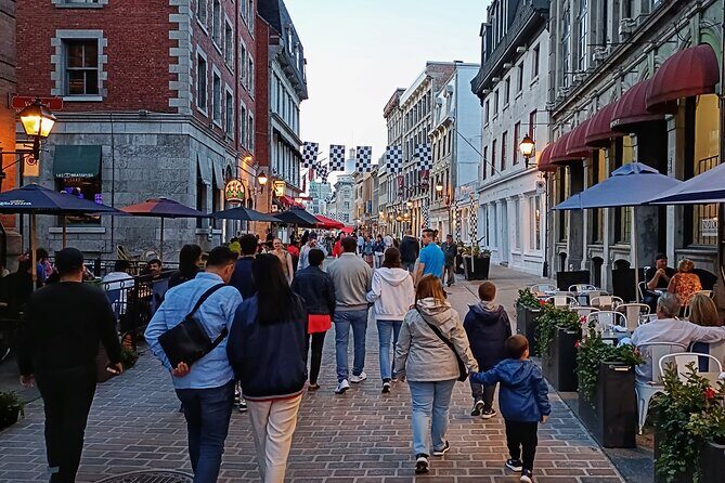 Old Montreal at Twilight Walking Tour Semi-Private - Why Old Montreal Feels Different After Dark