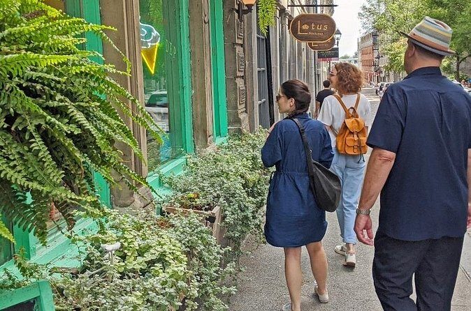 Old Montreal: Private History Walking Tour with Tastings - Private Guide Value: When $250 per Person Feels Fair