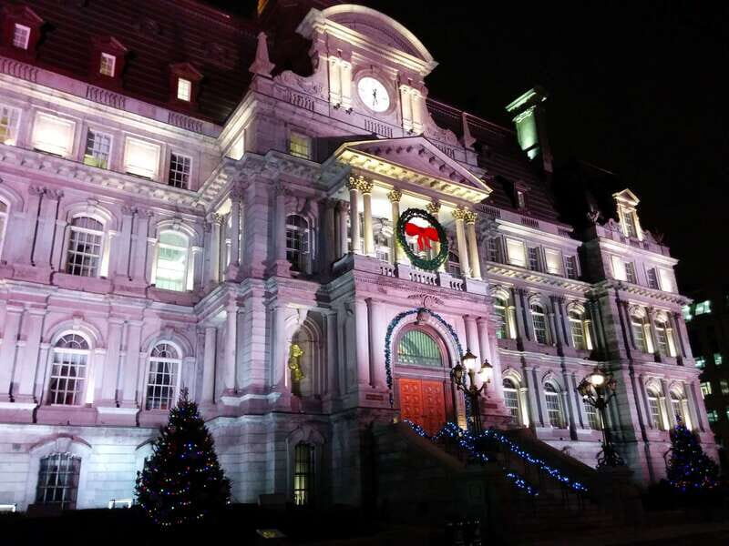 Old Montréal Small-Group Christmas Tour - Quick highlights
