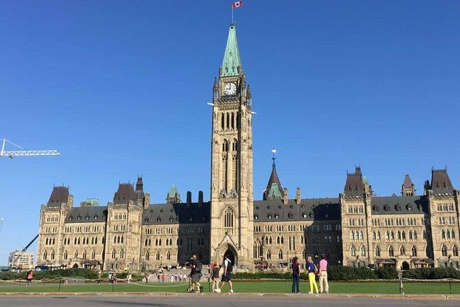 Ottawa Private Day Tour from Montreal - Hotel pickup and the 9:00 am start that makes the day easier