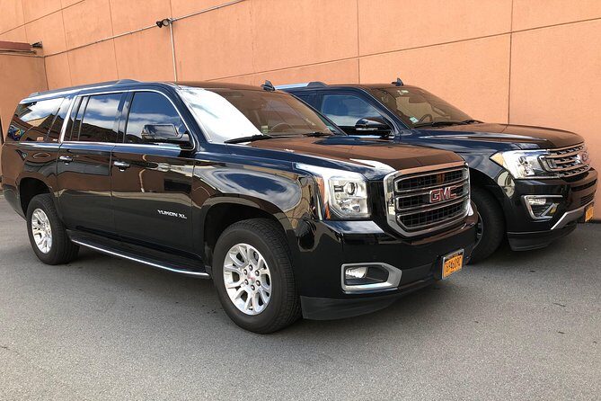 Private Departure Transfer to Montreal Airport YUL - Sedan vs SUV: passenger counts and luggage rules that matter