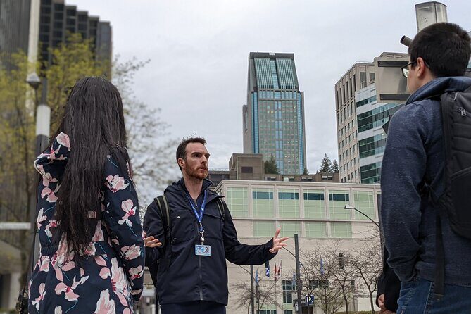 Private Guided Old Montréal and Downtown Walking Tour - Stop 1: Centre-Ville—Learning the City’s Tempo Before the Time Travel