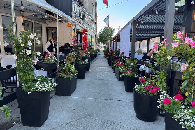 Private Montreal City Tour by Car, History & Hidden Gems - Plateau Mont-Royal: murals, local streets, and a classic bagel moment