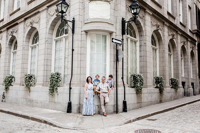 Private Vacation Photography Session with Photographer in Montreal - Picking Your Route: Old Montreal, Mont-Royal, Vieux Port, Saint-Louis Square, or Yours