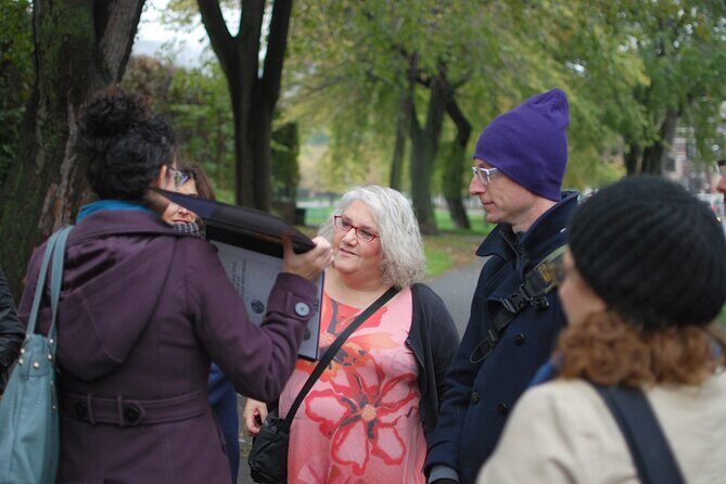 Rabbis, Writers and Radicals: Montreal Jewish History Walking Tour - Pace, Fitness, and How the Walk Feels in Real Life