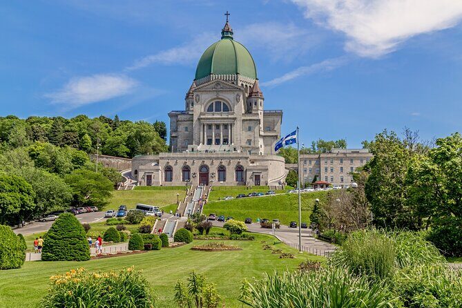 Saint Joseph's Oratory of Mount Royal Montreal Private Tour - Meeting point: the easiest part, if you follow the rule