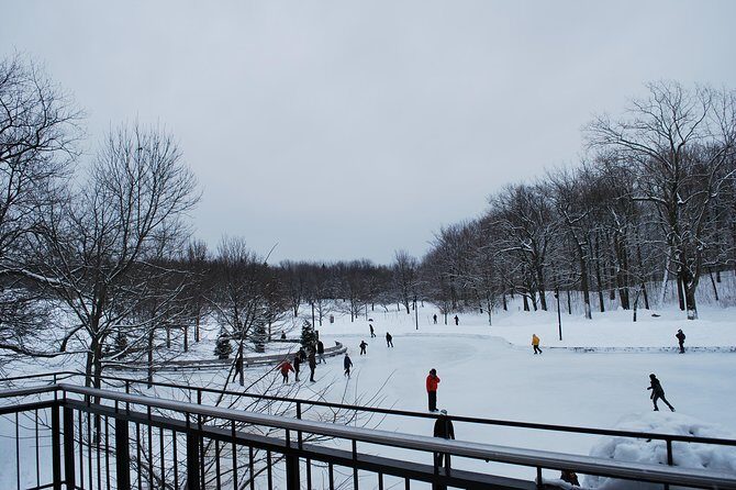Small-Group Sightseeing Tour of Montreal - Parc Jean-Drapeau and the F1 circuit photo moment