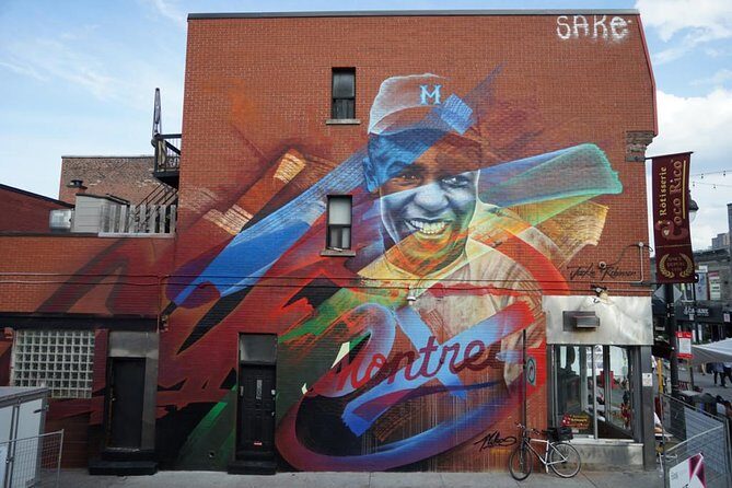 The Original Montreal Mural Arts Tour by Spade & Palacio - Stop 2: The Leonard Cohen Mural (10 minutes)