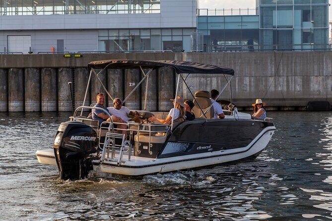 The Ultimate Montreal Boat Tour – Fall Colors Apéro Edition - La Ronde views and the island divide: St-Helene vs. Notre-Dame