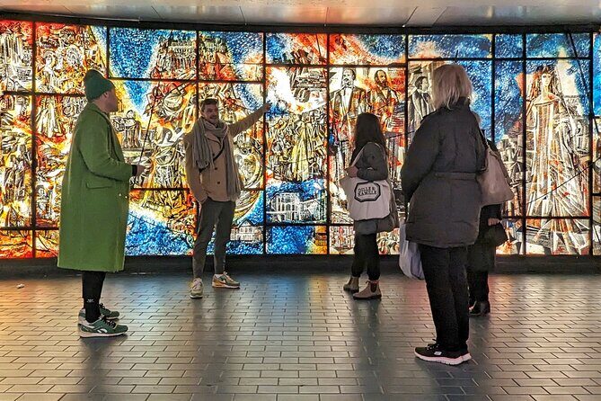 Underground city & Downtown. Great way to stay warm! - Stop 4: Centre-Ville districts, from Chinatown to the Golden Square Mile